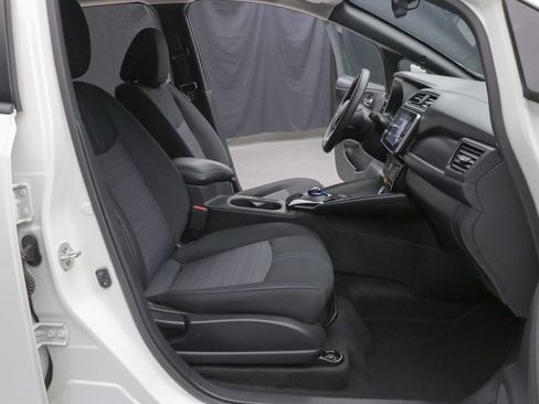 Used 2023 Nissan Leaf SV Plus image 16