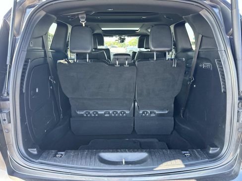 Used 2020 Chrysler Pacifica Limited w/ Advanced Safetytec Group FWD image 9
