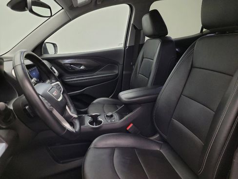 Used 2024 GMC Terrain SLT AWD/4WD image 17
