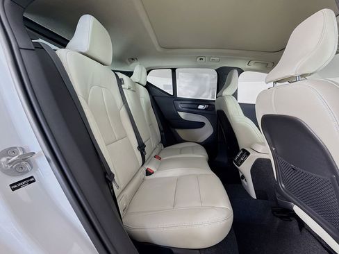 New 2026 Volvo XC40 B5 Plus w/ Protection Package Premier AWD/4WD image 28