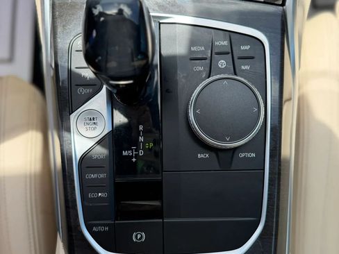 Used 2020 BMW 330i Sedan w/ Convenience Package RWD image 28