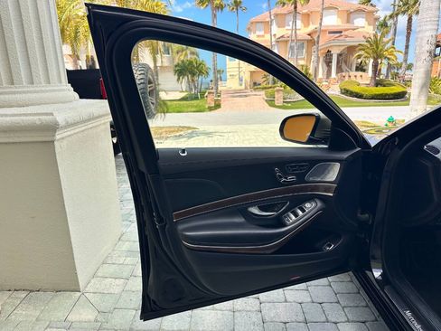 Used 2015 Mercedes-Benz S 550 4MATIC Sedan image 60