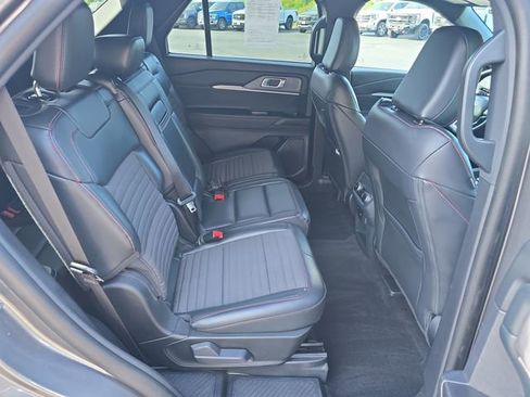 Certified 2025 Ford Explorer ST-Line w/ ST-Line Street Pack AWD/4WD image 14