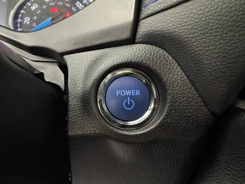 Used 2022 Toyota RAV4 SE AWD/4WD image 17
