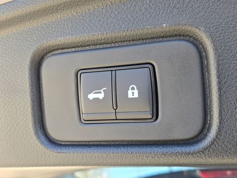 New 2026 Nissan Pathfinder SV AWD/4WD image 12