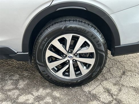 Certified 2021 Subaru Outback Premium image 11