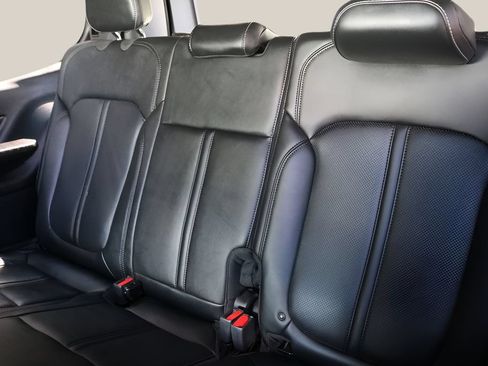 Used 2022 Jeep Wagoneer Series III w/ Flexible Seating Group RWD image 16