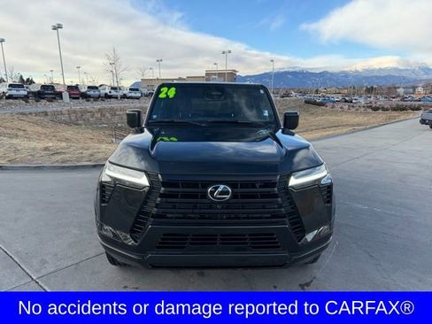 Used 2024 Lexus GX 550 w/ Accessory Package (Z1) image 2