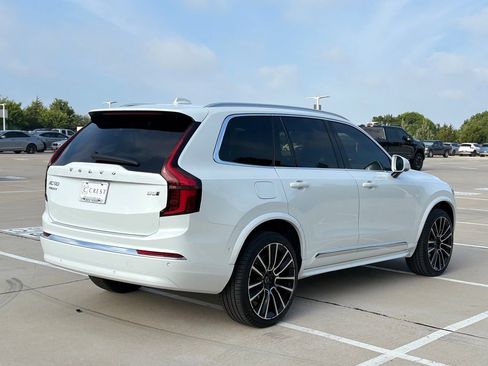 New 2026 Volvo XC90 B5 Plus w/ Protection Package Premier AWD/4WD image 5