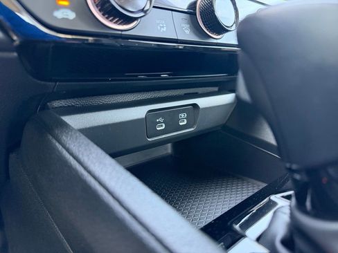 Used 2023 Honda Accord EX-L image 19
