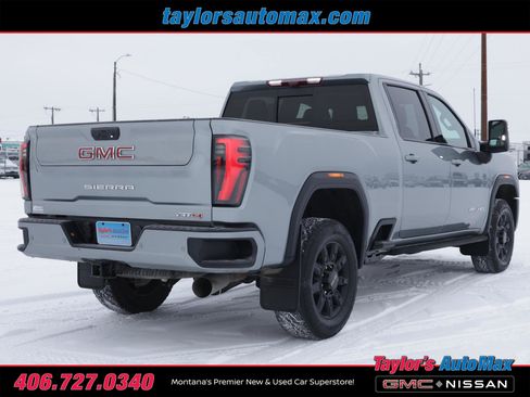 Used 2024 GMC Sierra 3500 AT4 w/ AT4 Premium Plus Package image 4
