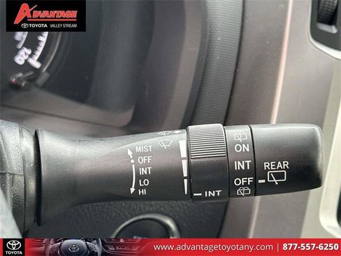 Certified 2024 Toyota 4Runner SR5 Premium image 28