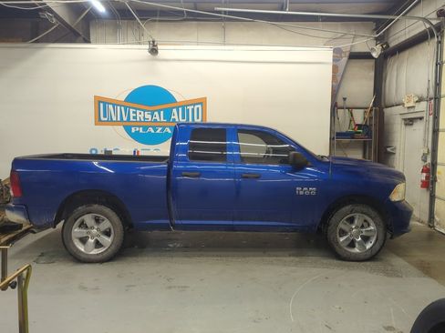 Used 2018 RAM 1500 Express w/ Express Value Package image 5