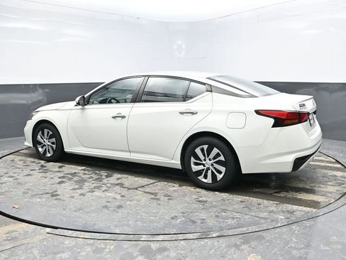 Used 2021 Nissan Altima 2.5 S image 4