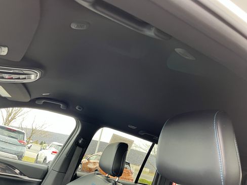 Used 2023 Jeep Grand Cherokee Trailhawk AWD/4WD image 22
