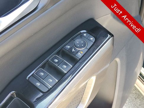 Used 2023 Nissan Pathfinder Platinum AWD/4WD image 23