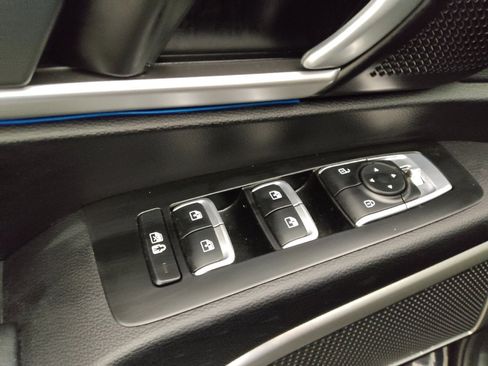 Used 2020 Kia Telluride S w/ S 8 Passenger Seating Package AWD/4WD image 27