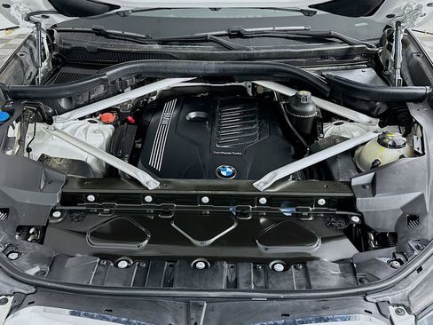 Used 2020 BMW X5 xDrive40i w/ Premium Package image 32