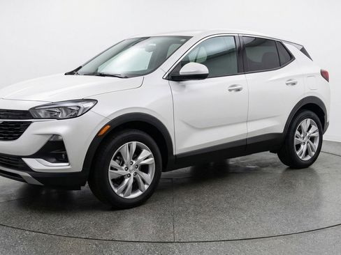 Used 2025 Buick Encore GX Preferred AWD/4WD image 3