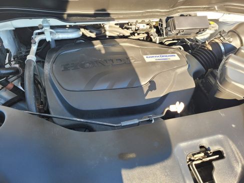 Used 2017 Honda Pilot Elite image 18