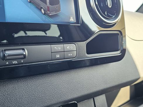 New 2025 Mercedes-Benz Sprinter 2500 image 36