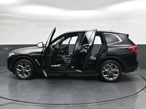 Used 2023 BMW X3 xDrive30i w/ Premium Package AWD/4WD image 40