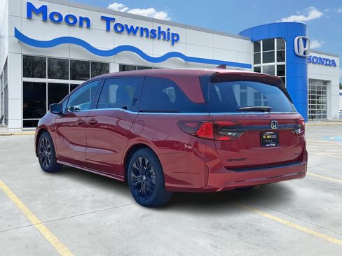 New 2026 Honda Odyssey Sport-L image 4