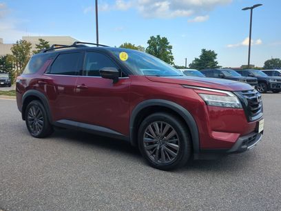 Used 2023 Nissan Pathfinder SL w/ SL Premium Package