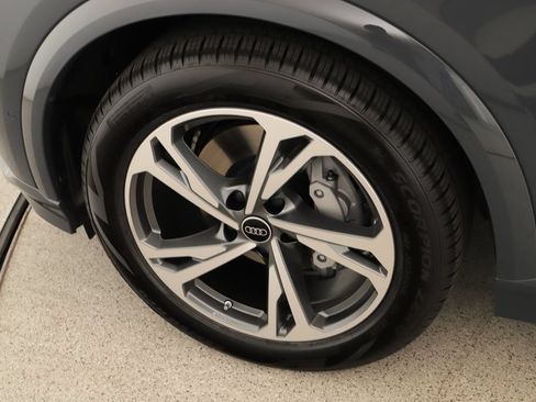 New 2027 Audi Q6 e-tron Prestige AWD/4WD image 34