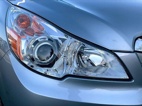 Used 2012 Subaru Outback 2.5i Limited w/ Moonroof Pkg image 26