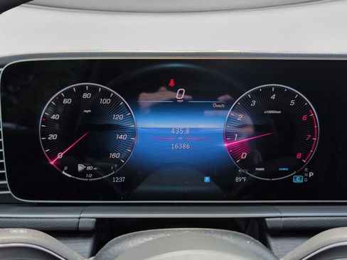 Used 2025 Mercedes-Benz GLE 450 4MATIC image 10