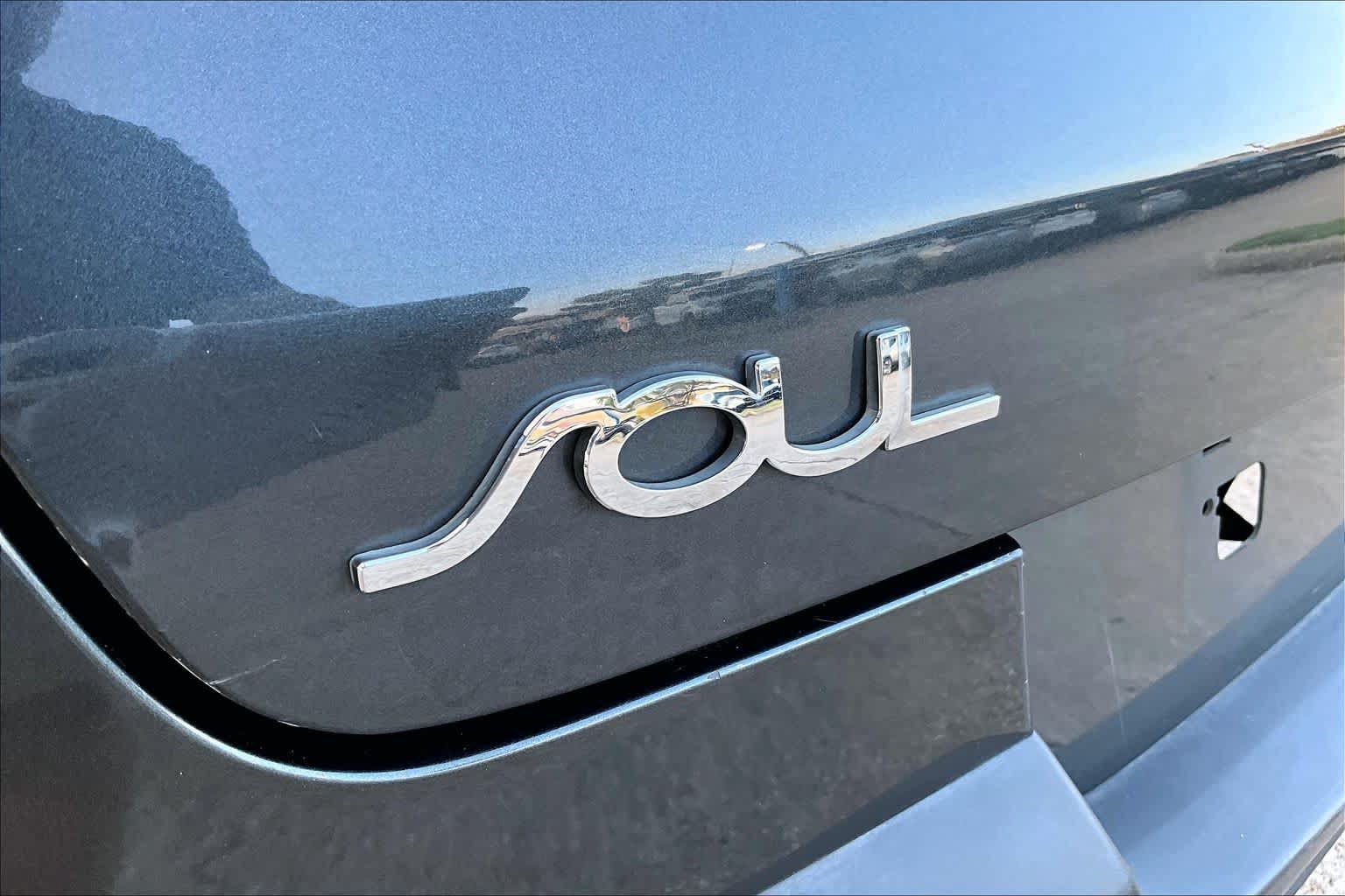 Used 2021 Kia Soul S FWD image 31
