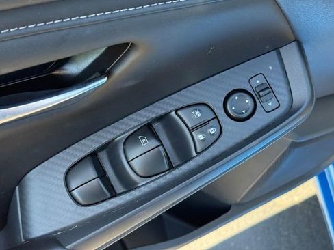 Used 2025 Nissan Sentra SV FWD image 17