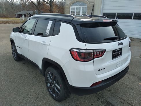 New 2026 Jeep Compass Limited image 7