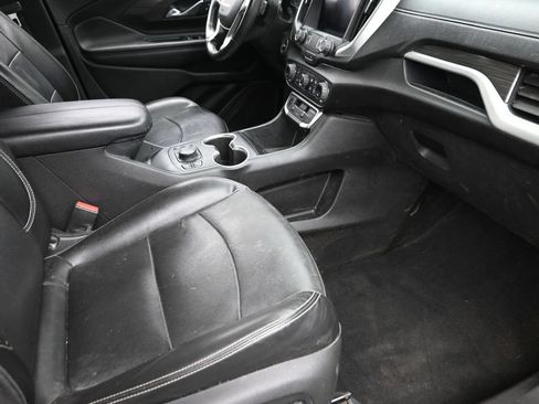 Used 2022 GMC Terrain SLT AWD/4WD image 9