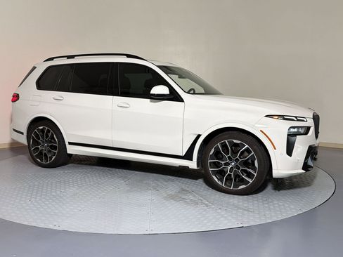 Certified 2024 BMW X7 xDrive40i w/ Executive Package AWD/4WD image 7