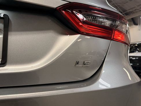 Used 2022 Toyota Camry LE image 12