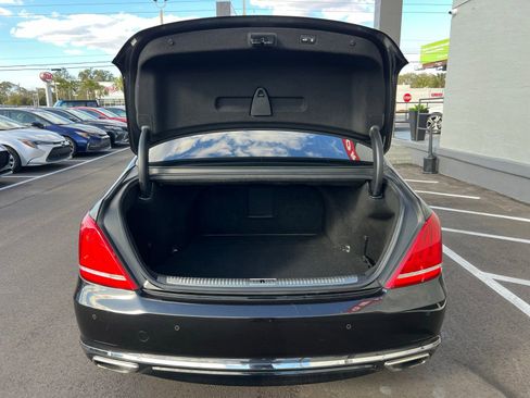 Used 2018 Genesis G90 5.0 Ultimate RWD image 20