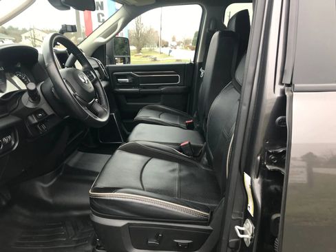 Used 2024 RAM 2500 Laramie image 34