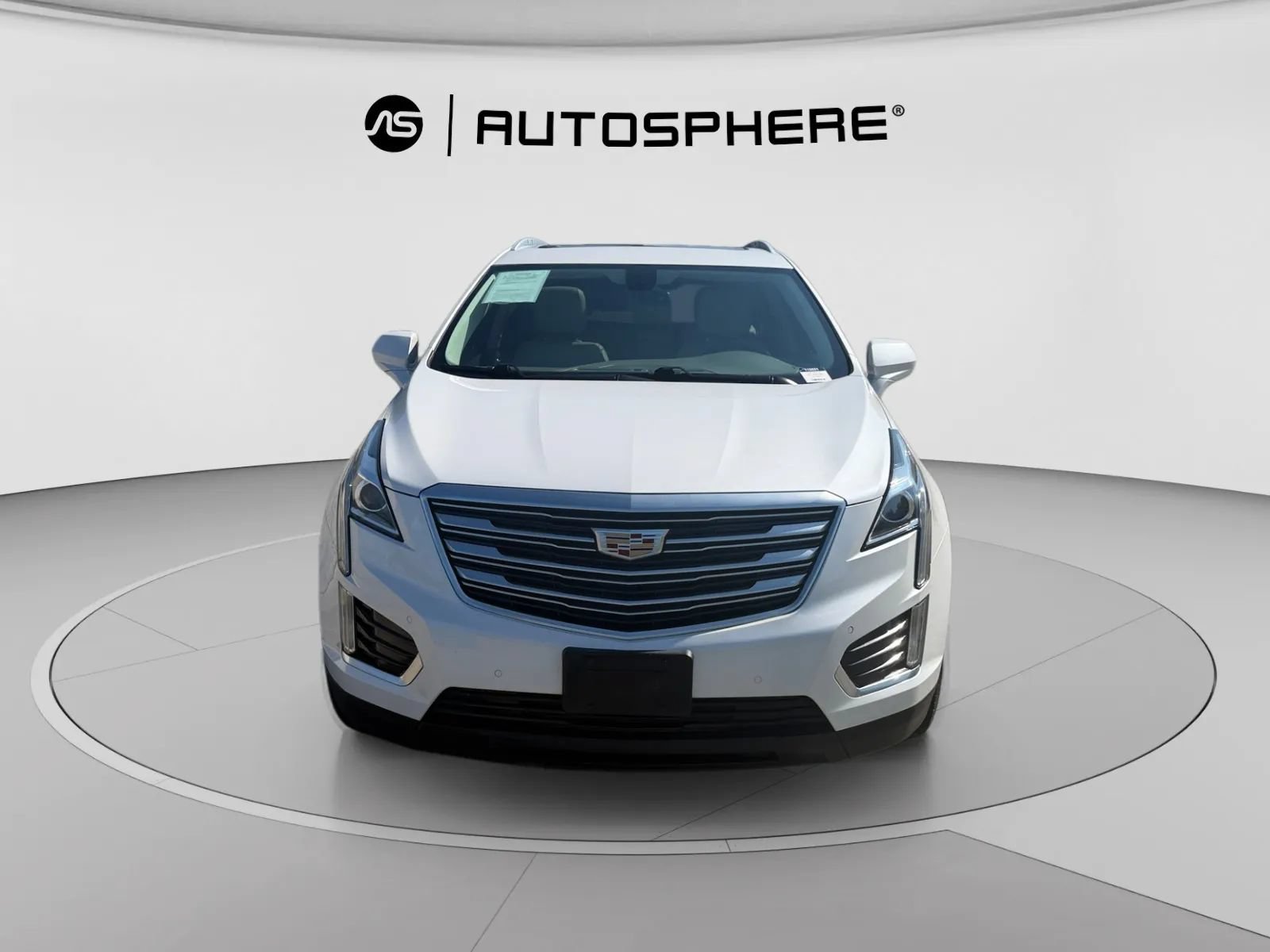 Used 2018 Cadillac XT5 Luxury AWD/4WD image 2