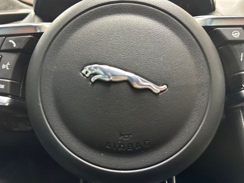Used 2020 Jaguar F-PACE SVR AWD/4WD image 25