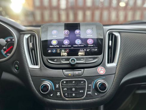 Used 2022 Chevrolet Malibu LT image 21