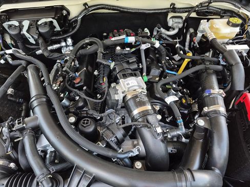 New 2026 Ford Bronco Outer Banks AWD/4WD image 23