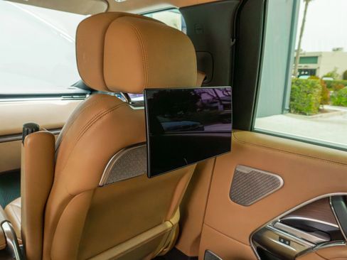 Used 2024 Land Rover Range Rover Long Wheelbase Autobiography AWD/4WD image 66
