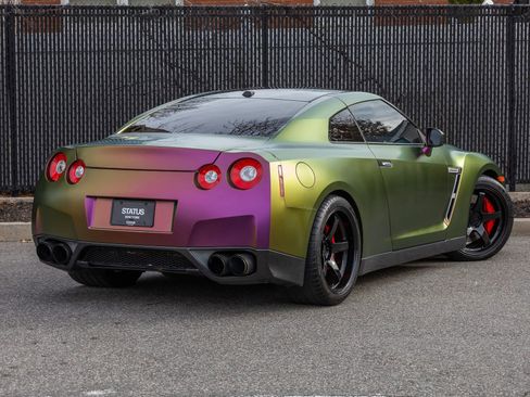 Used 2010 Nissan GT-R Premium image 31