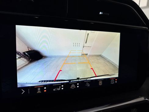 Used 2024 GMC Sierra 3500 Denali Ultimate image 19