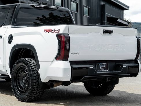 Used 2022 Toyota Tundra Limited w/ TRD Off-Road Package image 11