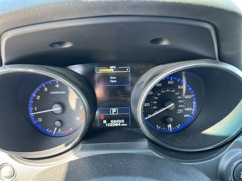 Used 2018 Subaru Outback 2.5i Limited AWD/4WD image 23