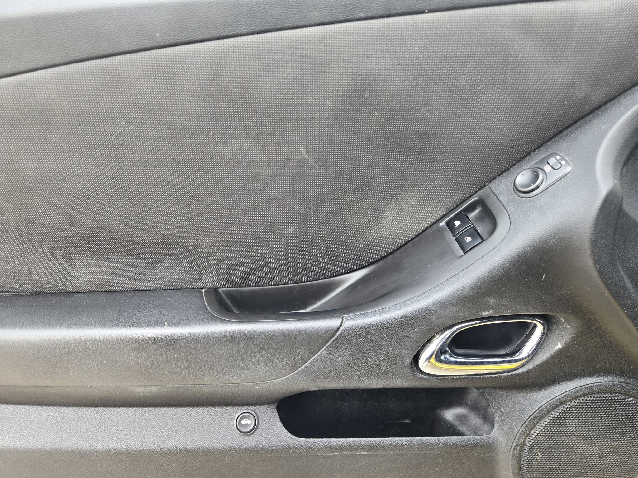 Used 2010 Chevrolet Camaro LT RWD image 21
