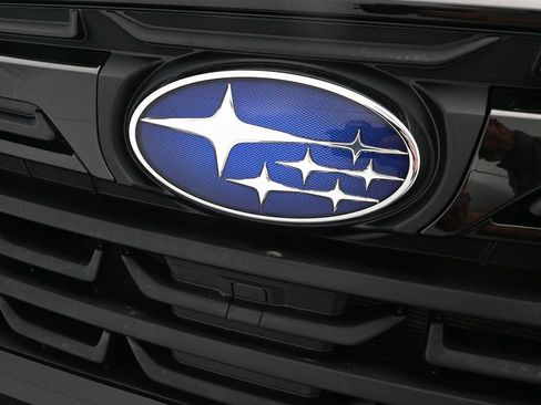 Used 2023 Subaru Forester AWD/4WD image 30